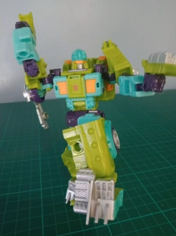 In Hand Image Of Transformers Legacy Evolution Tow Line Weaponizer  (18 of 21)